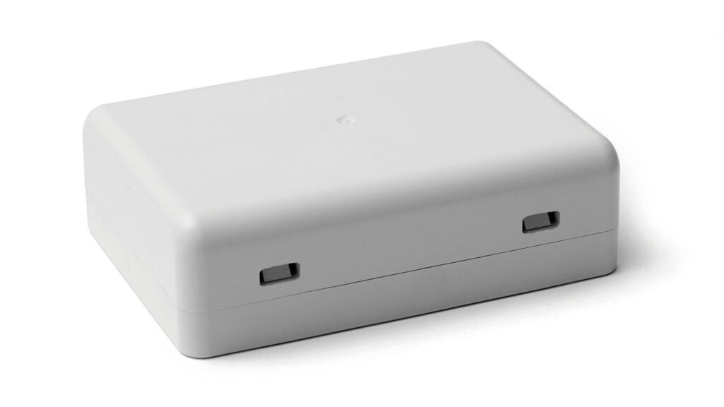 Lukket PlayB forgreningsdåse i ABS-plast med IP20 til indendørs el-installation, stor model